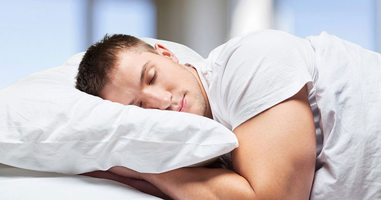 Cuscino basso: guanciale piatto per chi dorme di pancia